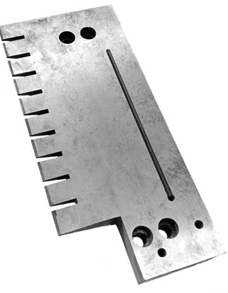 Picture of 1993 Front plate outlet 305x137x30mm Compact